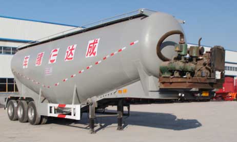 下灰半掛車(chē)